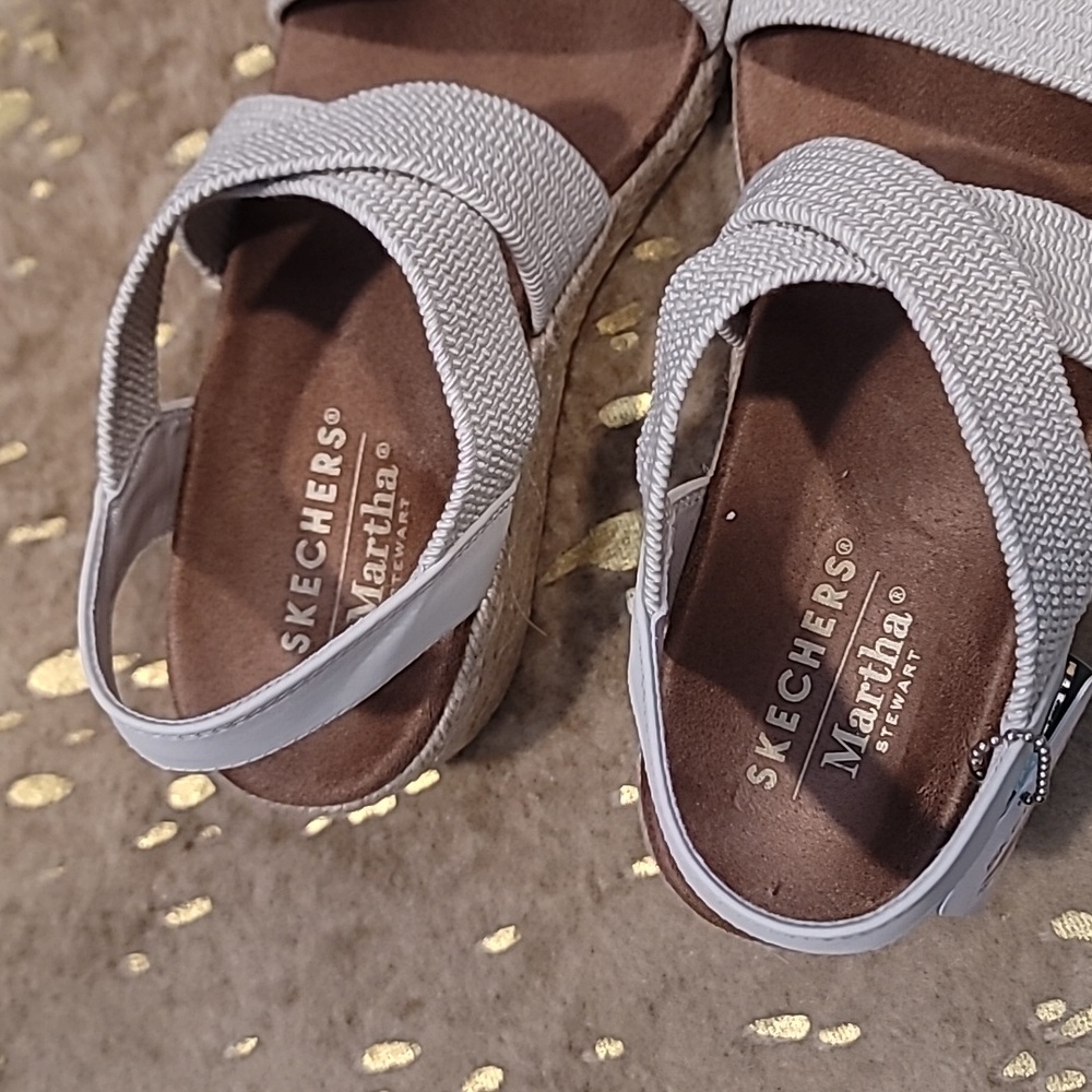 Cute And Comfy Martha Stewart Wedge Sandals - Picture 2 of 4